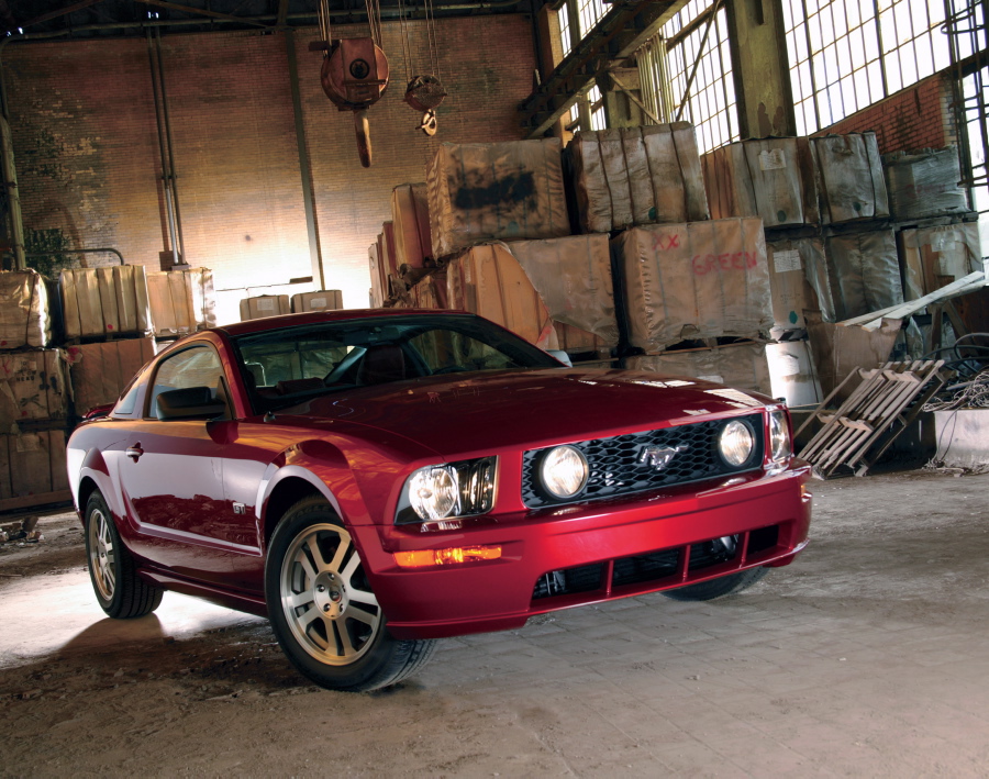 The new GT model had a 300-horsepower, 4.6-liter V-8 engine capable of going from zero to 60 mph in 5 seconds.